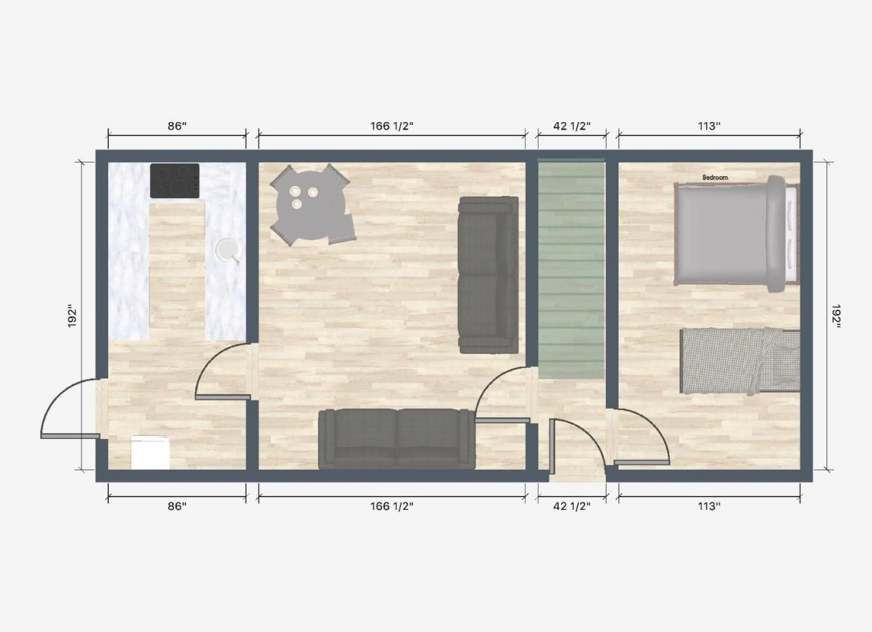 Corner House, Sleeps 8 In 4 Bedrooms, Near Train Station, Great Value! Manchester Esterno foto